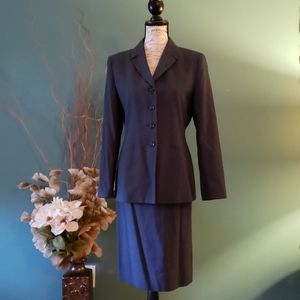 Le Suit Micro Houndstooth Skirt Suit Size 6